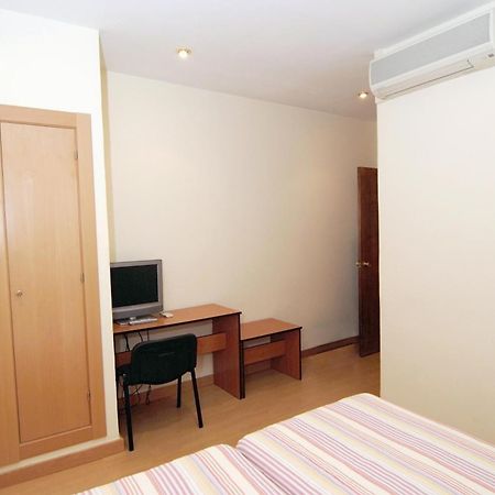 Hostal Cataluna Сарагоса Экстерьер фото